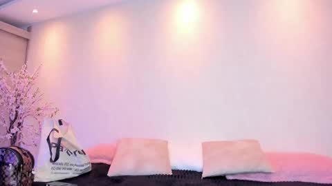    N         M online show from 10.27.25