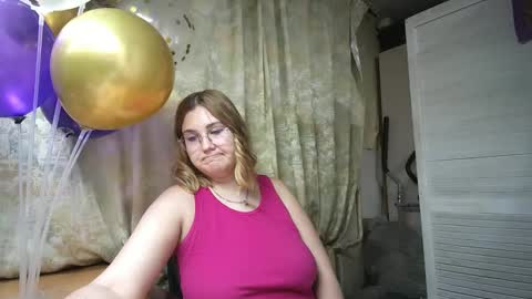 Snapshot of kianna_dior_ chatting on 02.08.25 kianna_dior_ online show from 02.08.25