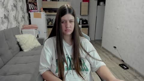 kianna_dior_ online show from 11.29.25