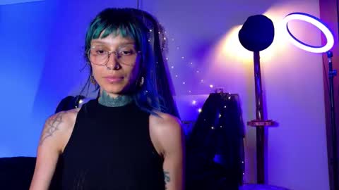 Snapshot of kiannamills chatting on 09.22.25 Kianna online show from 09.22.25