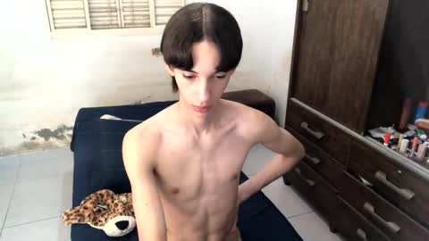 Snapshot of kiantwink chatting on 12.14.24 kiantwink online show from 12.14.24