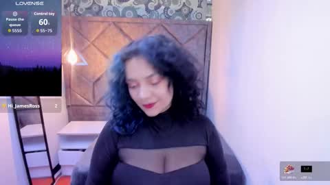 kiara Cruz online show from 10.27.25