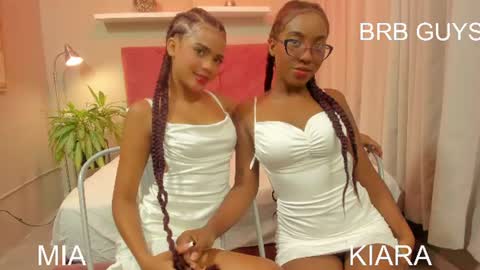 Snapshot of kiara_curls chatting on 06.24.26 Kiara online show from 06.24.26