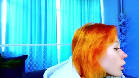 Snapshot of kiara_dream chatting on 07.14.26 Kira online show from 07.14.26