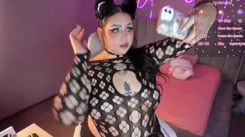 K I A R A            online show from 01.17.26