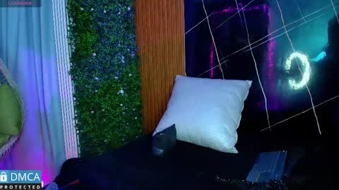 Kiara Zahiri online show from 09.13.25