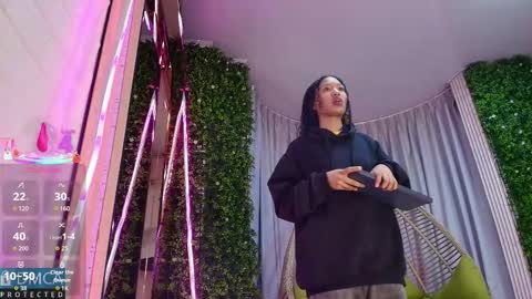 Kiara Zahiri online show from 09.17.25