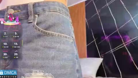 Kiara Zahiri online show from 10.03.25