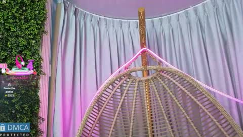 Kiara Zahiri online show from 10.08.25