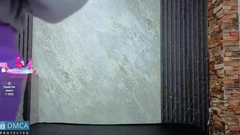 Kiara Zahiri online show from 10.15.25