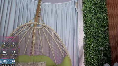 Kiara Zahiri online show from 11.11.25