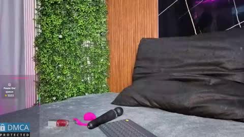 Kiara Zahiri online show from 11.13.25