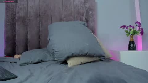 Snapshot of kiarasimons_ chatting on 01.11.25 Sara Palacios online show from 01.11.25