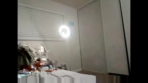 HunneysPlayRoom online show from 04.27.26