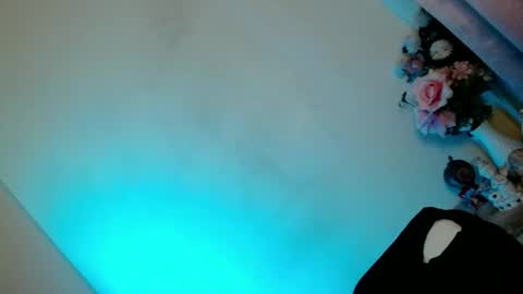 Snapshot of kiera_on_fire chatting on 11.28.25 Kiera online show from 11.28.25