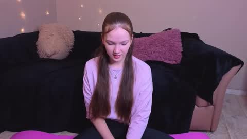 Snapshot of kierakiller chatting on 12.03.25 Melvi online show from 12.03.25