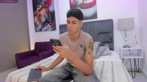 Kieran Derek online show from 11.19.25