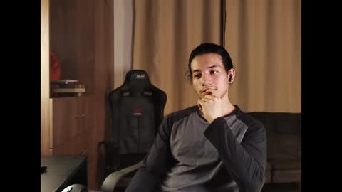 Snapshot of kikeruiz_19 chatting on 12.05.24 kikeruiz 19 online show from 12.05.24