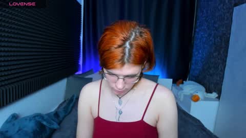 Snapshot of kiki_krash chatting on 12.03.24 Kiki online show from 12.03.24