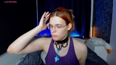 Snapshot of kiki_krash chatting on 12.13.24 Kiki online show from 12.13.24