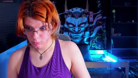 Snapshot of kiki_krash chatting on 12.17.24 Kiki online show from 12.17.24