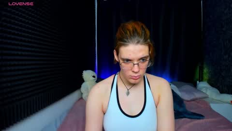 Snapshot of kiki_krash chatting on 01.20.25 Kiki online show from 01.20.25