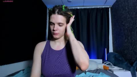 Kiki online show from 11.26.25