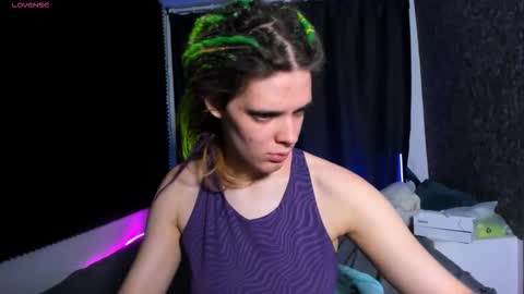 Kiki online show from 11.30.25