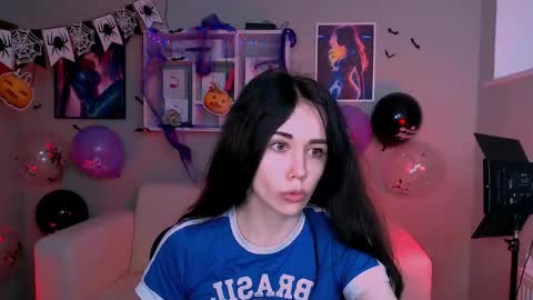 Snapshot of kiki_yourlove chatting on 10.24.25 Kira online show from 10.24.25