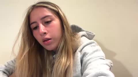 kikibae2 online show from 11.03.25