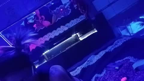 kikilovespartylights online show from 02.11.26