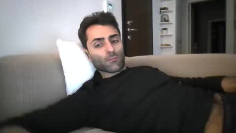 kikkus01 online show from 11.20.25