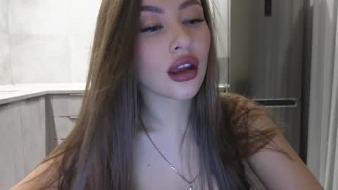 EvaAnna online show from 12.14.24