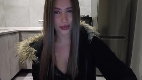 EvaAnna online show from 02.23.26