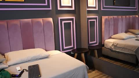 Snapshot of kim_beckett chatting on 02.09.26 Kim online show from 02.09.26