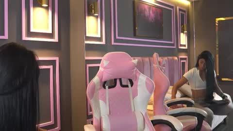 Snapshot of kim_beckett chatting on 02.13.26 Kim online show from 02.13.26