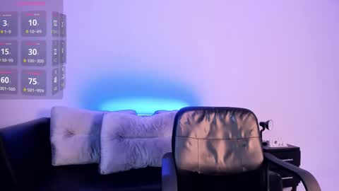 Kim online show from 09.25.25