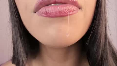 Snapshot of kim_mouth17 chatting on 11.29.25 kim_mouth17 online show from 11.29.25