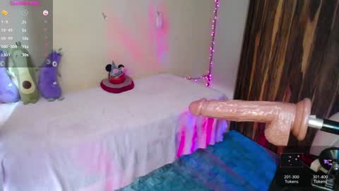 Kim Mishell  online show from 02.05.25