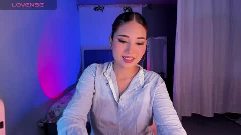 Snapshot of kimaswett chatting on 05.30.26 Kim online show from 05.30.26