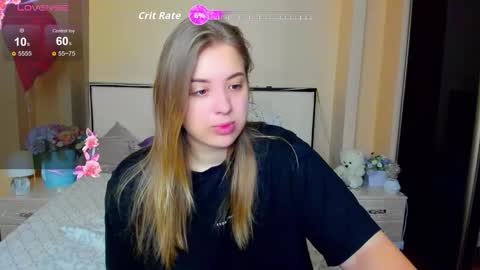 Snapshot of kimberly_mmm chatting on 10.13.25 kimberly_mmm online show from 10.13.25