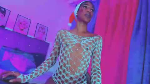 Snapshot of kimberly_thompsom chatting on 12.24.24 Your Queen KIM online show from 12.24.24