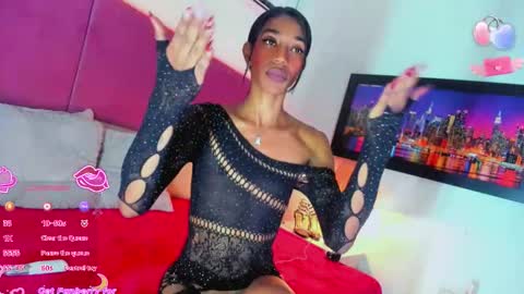 Your Queen KIM online show from 12.21.25