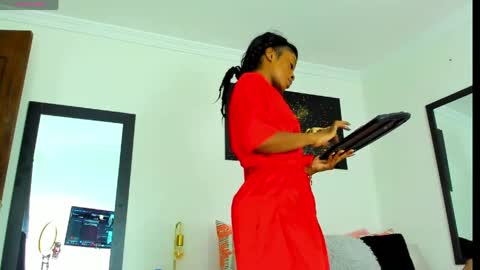 Kimberly Banks online show from 05.17.26