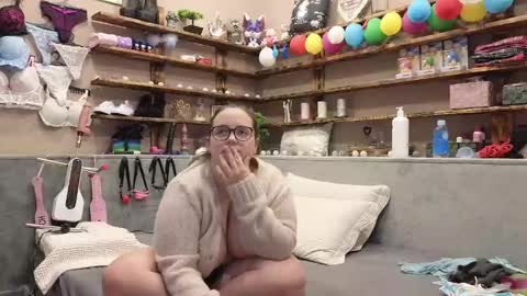Snapshot of kimberlycaprice chatting on 02.14.25 kimberlycaprice online show from 02.14.25