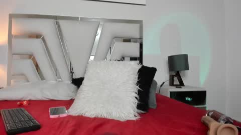 Snapshot of kimberlycoxxx chatting on 01.27.25 kimberly online show from 01.27.25