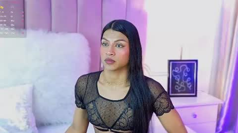 Snapshot of kimberlyn_burbano chatting on 07.13.26 Kimberlyn online show from 07.13.26