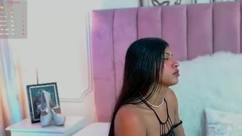 Snapshot of kimberlyn_burbano chatting on 07.17.26 Kimberlyn online show from 07.17.26