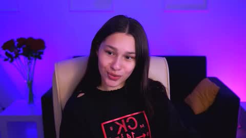 Snapshot of kimclarks chatting on 09.08.25 kimclarks online show from 09.08.25