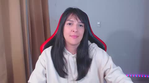 Snapshot of kimflexible_ chatting on 01.05.25 Kim 3 online show from 01.05.25